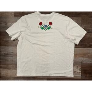 Happy Socks Happy Wrangler Short-Sleeve Tee is a white t-shirt in sz XXL